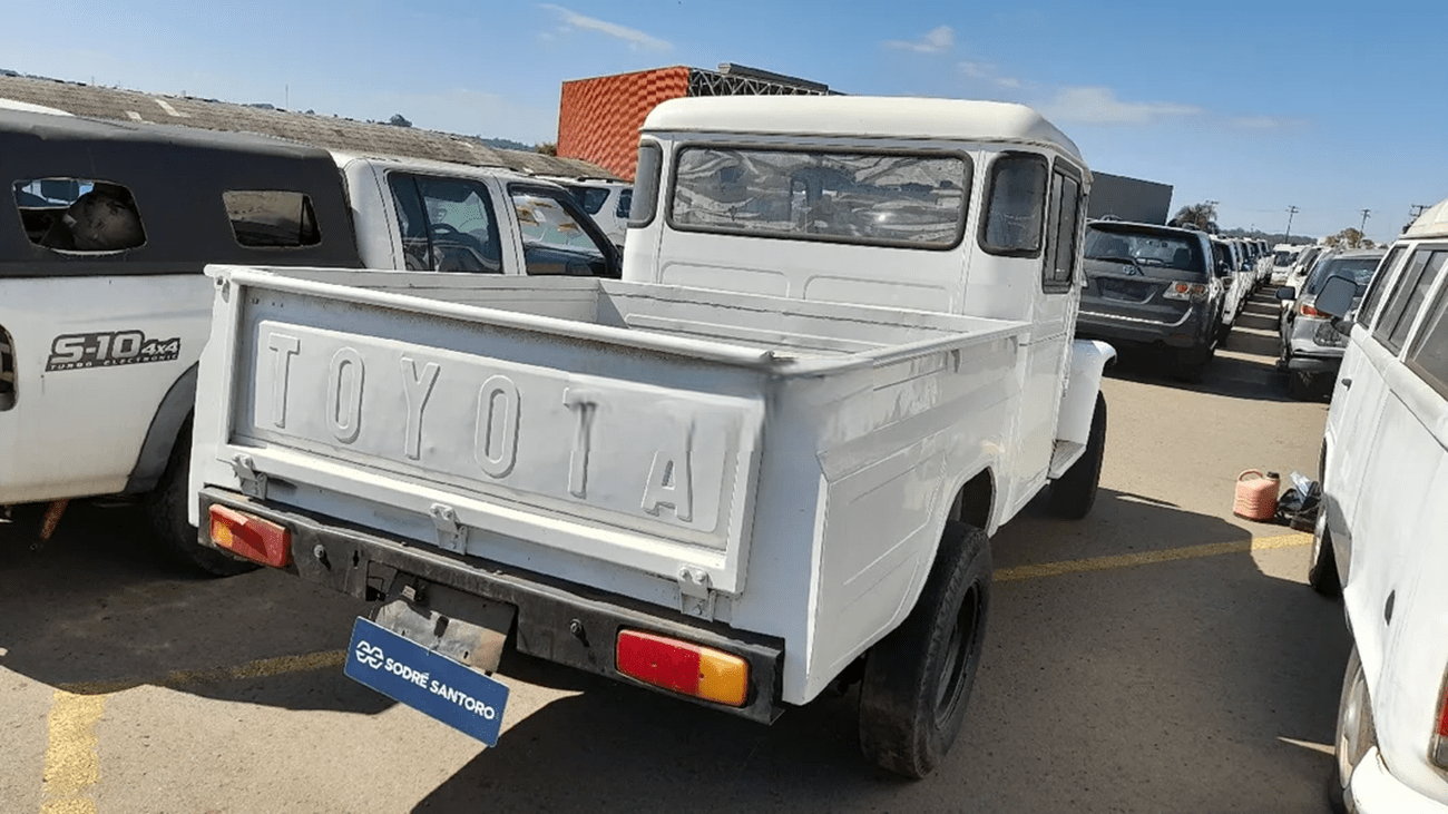 Caminhonetes Hilux, Bandeirante, Ranger e S10 no Leilão do Governo Estadual de São Paulo