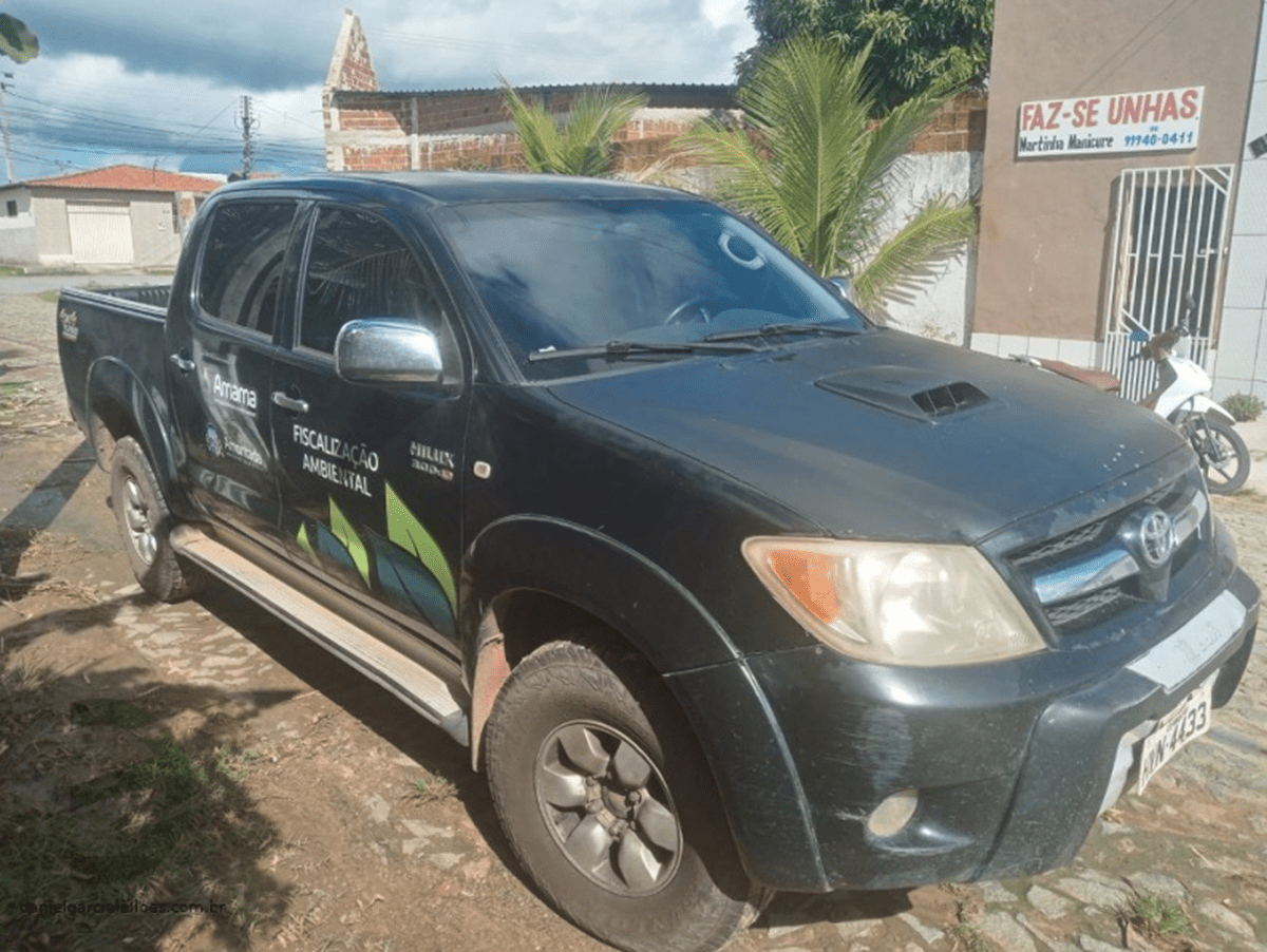 Caminhontes, carros e pneu leilão de Prefeitura