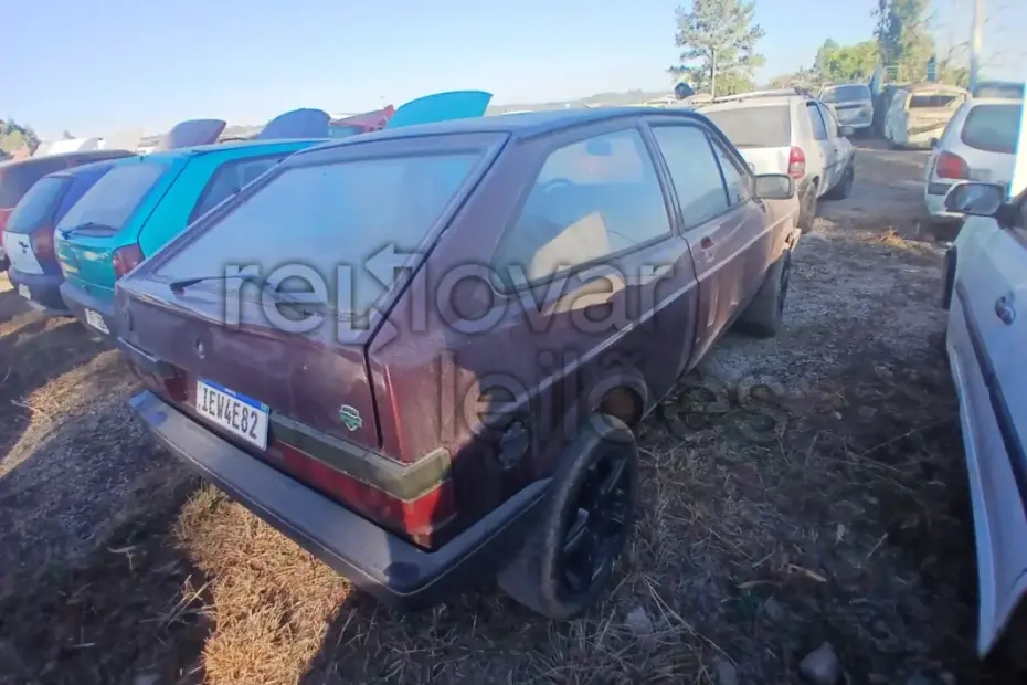 Carro popular leilão do DETRAN RS