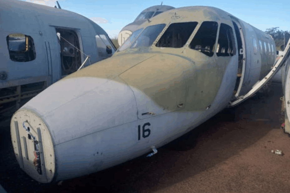 Leilão da Força Aérea Brasileira tem Fuselagem de Avião