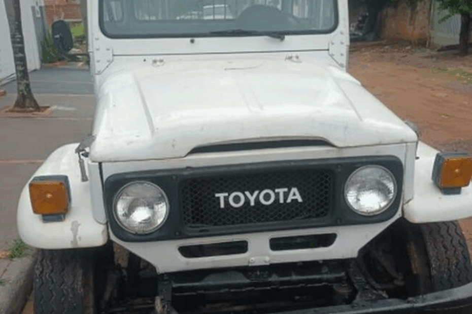 Leilão da Justiça Federal tem Toyota Bandeirante e outros veículos