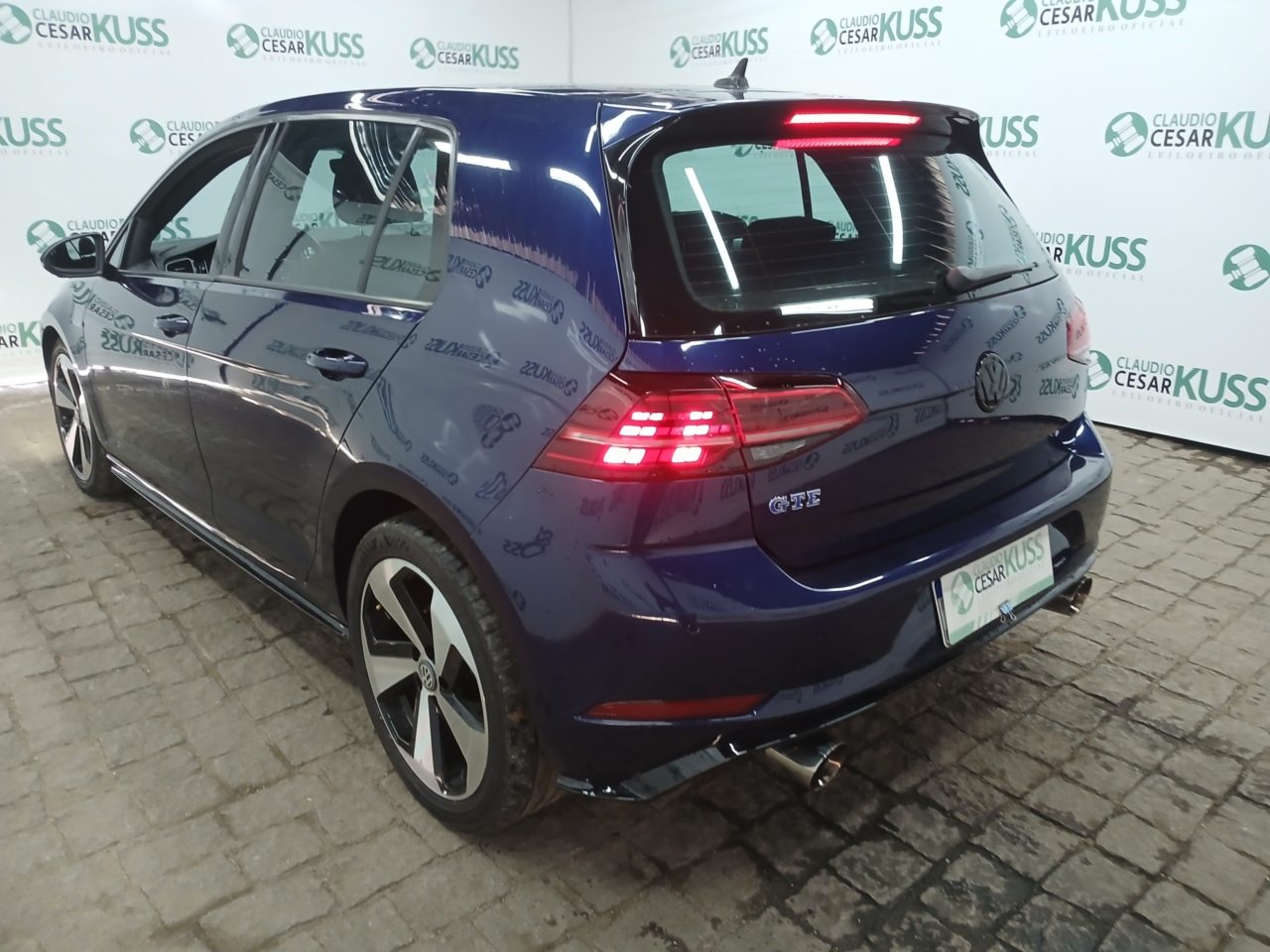 Leilão de Banco tem Golf GTE, carros de luxo, Suv e Caminhonetes em té 60x