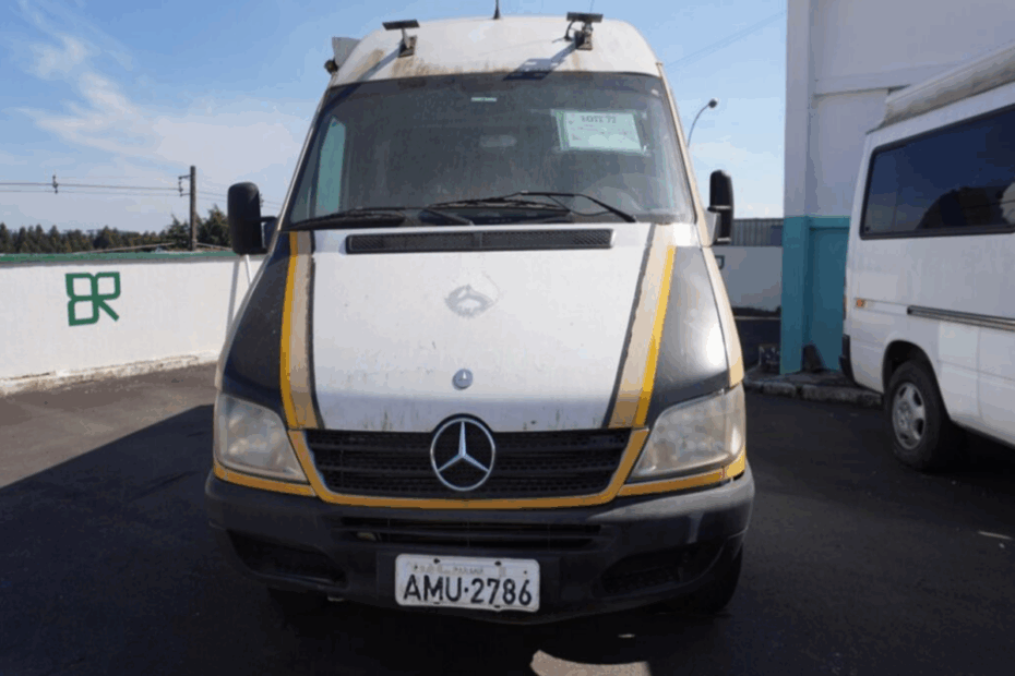 Leilão de frota do governo tem Sprinter e Kombi