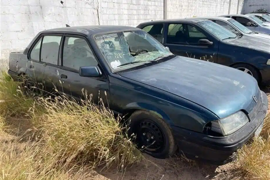 Leilão do DER tem SUV, Carros popular e classicos