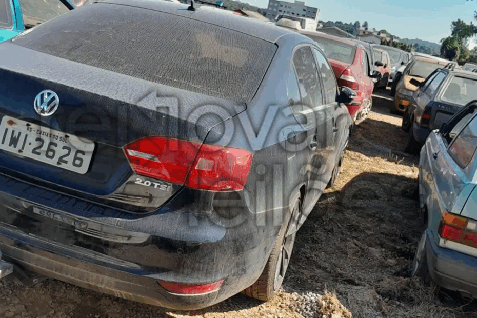 Volkswagen Jetta e Golf leilão do Detran
