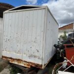 barco, trator, carros, caminhonetes e container