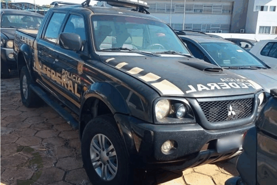 19 caminhonetes Mitsubishi L200 4x4 leilão de viaturas da Polícia Federal