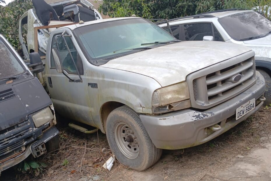 Caminhão Ford F350 por R$ 8 mil, carros e picapes