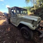 Caminhonete Toyota Bandeirante a partir de R$ 8.000 Tratores e Vans no leilão de Prefeitura no Paraná