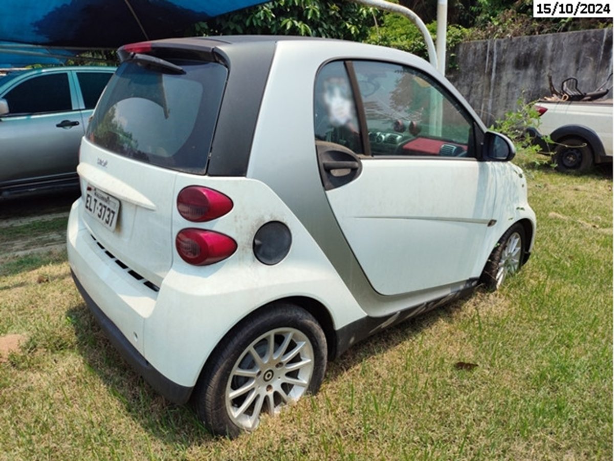 Caminhonetes Motos e SUV de luxo no leilão de aprenções da Polícia Federal