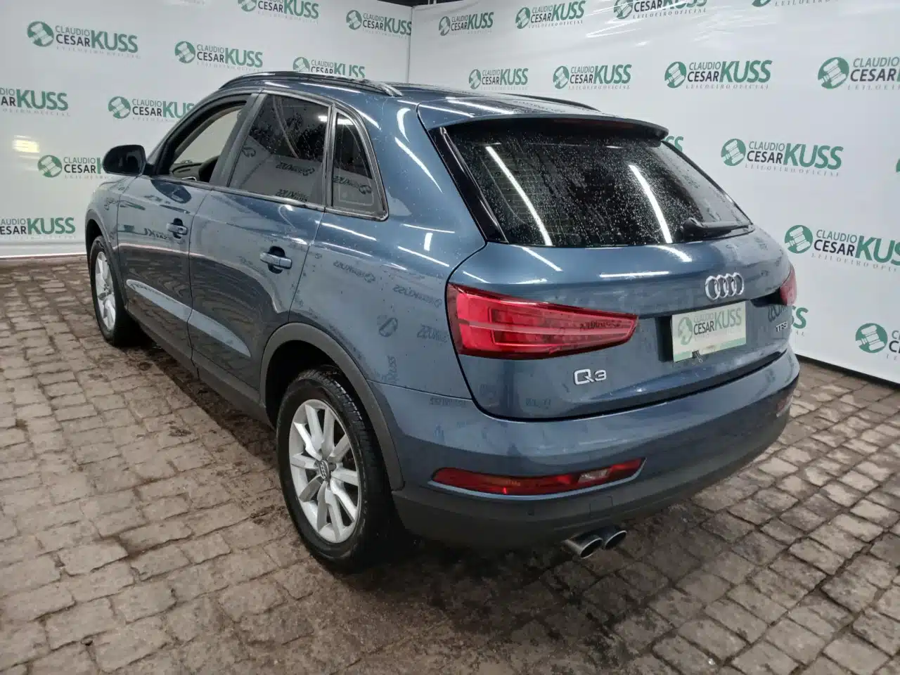 Carros e SUV de luxo em até 60x no leilão de veículos retomados de finaciamento