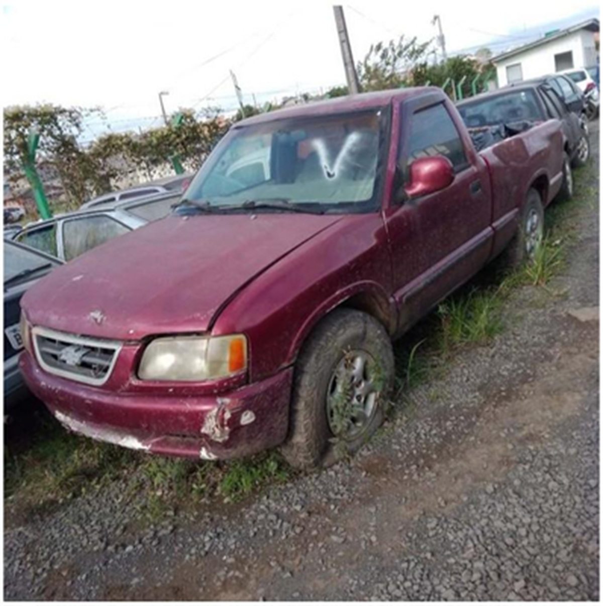 Leilão da PRF tem Caminhontes, Picapes, carros e motos