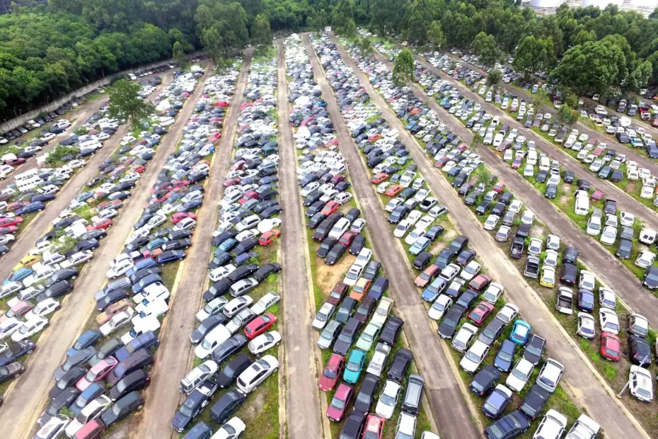 Detran-SP abre leilão com carros a partir de R$ 2,9 mil e motos