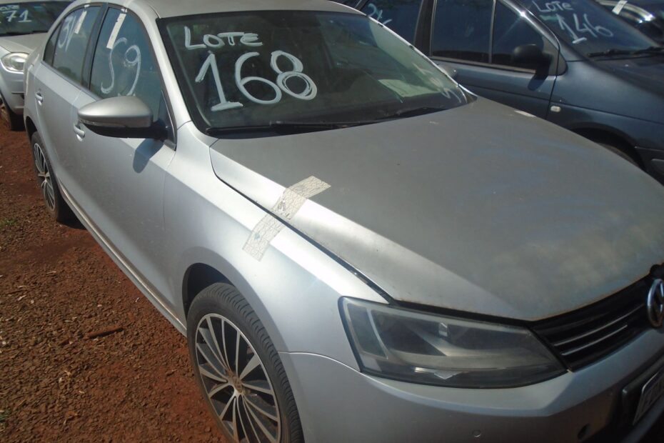 Jetta, audi A3, Corolla e outros véiculos no leilão da Receita Federal