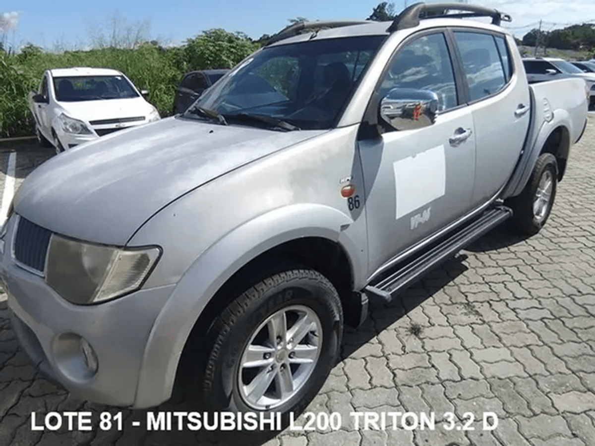 Leilão da Petrobras tem 30 caminhonetes L200 Triton, GM S10 e Onix