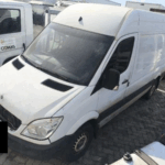 Leilão da TNT tem caminhão Mercedes, Sprinter empilhadeira e motos