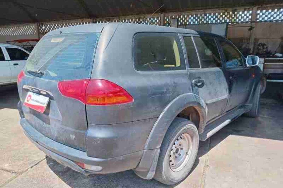 Leilão de Frota do Governo estadual tem Pajero TR4, Dakar e outras SUVs