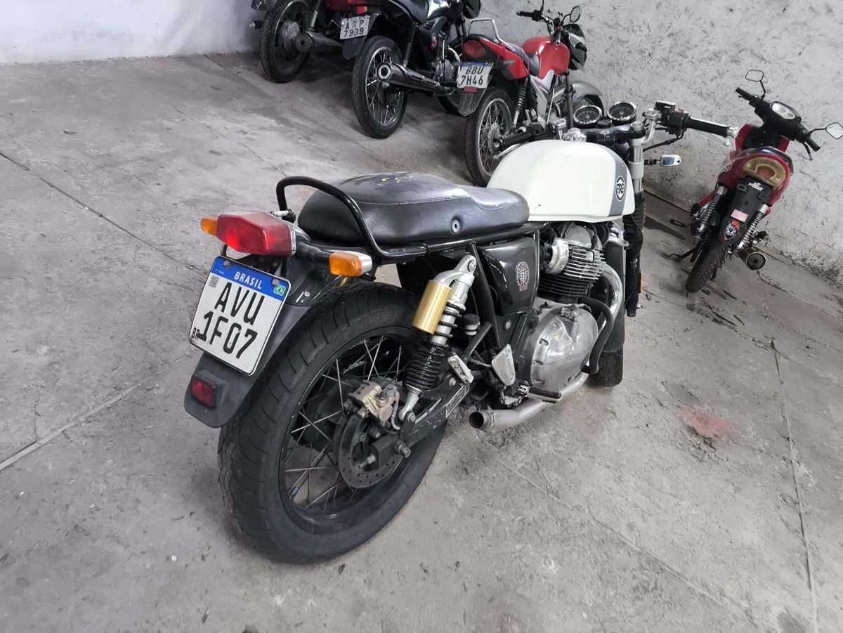 Leilão de Trânsito tem moto Honda Biz e CG Royal Enfild