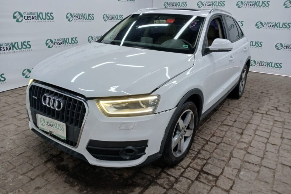 Leilão de veículos retomados tem carros e SUV de luxo e motos em até 60x