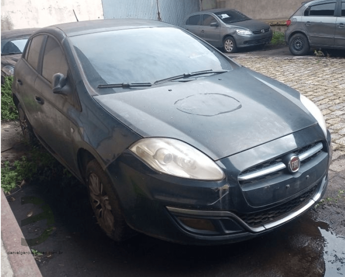 Leilão de viaturas da Polícia Federal tem Astra Fiat Bravo, Palio e Escort