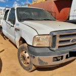 Leilão do Agronégocio tem caminhão Ford F4000, tratores e caminhonetes