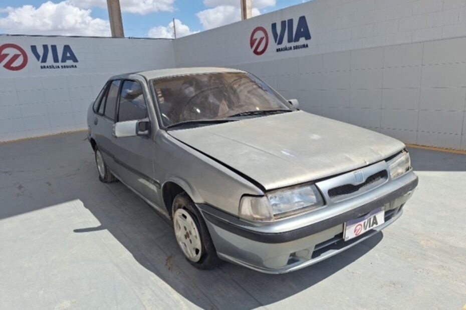 Leilão do DER tem veículos classicos como Tempra Por R$ 500, Gol quadrado e Kadette Por R$ 200