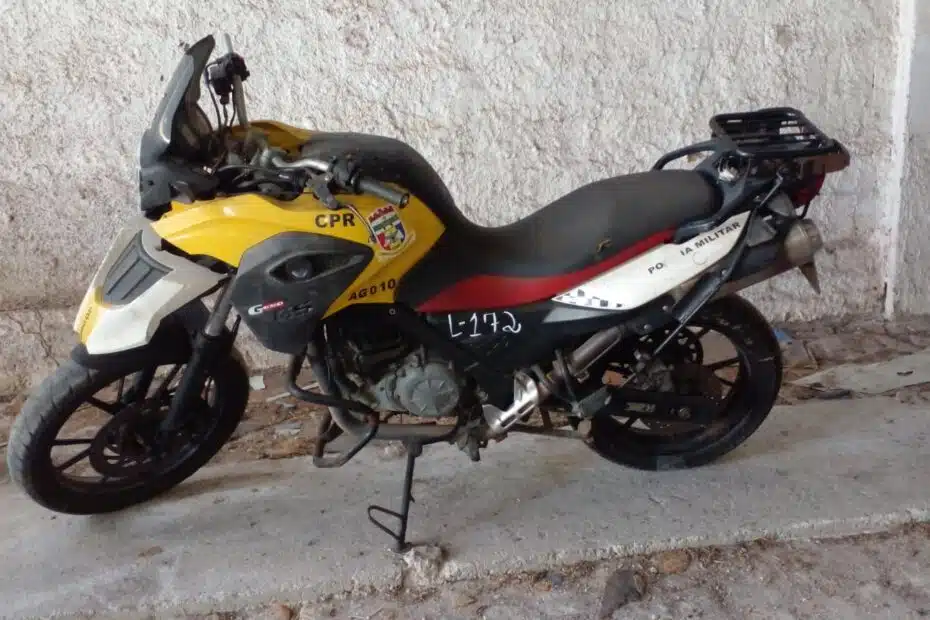Motos BMW GS, Honda Falcon e XRE a partir de R$ 1.500 no leilão de viaturas policias