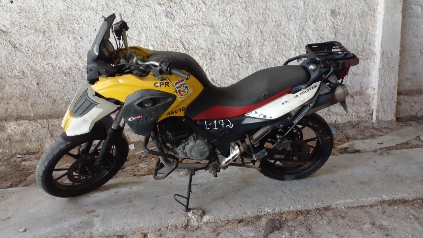 Motos BMW GS, Honda Falcon e XRE a partir de R$ 1.500 no leilão de viaturas policias