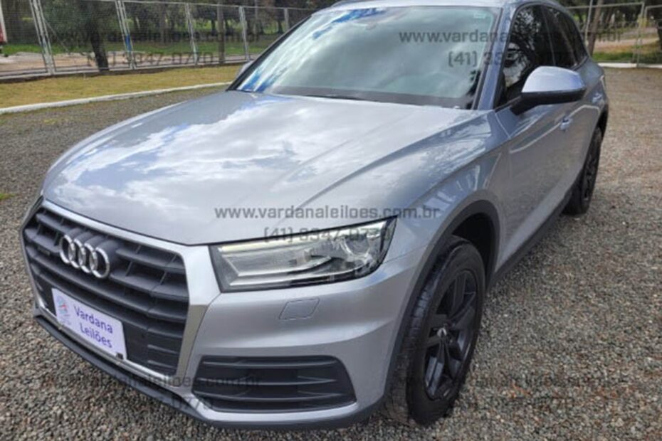 SUV de luxo como Audi Q3, BMW X1, caminhonetes e carro popular no leilão de banco