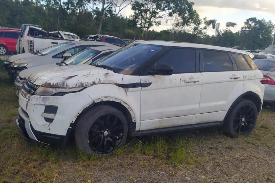 Evoque Por 36 mil Reais, Caminhonte S10 por 6 mil reais e motos por 500 reais no leilão do Ministério da Justiça