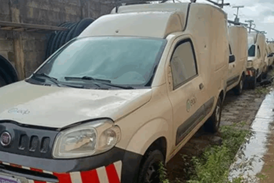 Fiorino Furgão por R$ 1.800 e Uno Mille Por R$ 1.200 no leilão de Frota de construtora