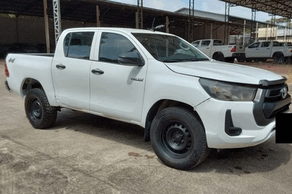 Leilão de Construtora tem 5 Toyota Hilux Seminovas a partir de 90 mil Reais