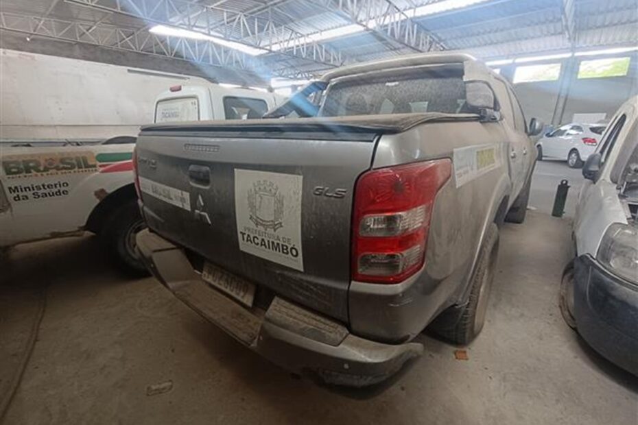 Leilão de Prefeitura tem Ranger com Inicial de R$ 12.000 e Trator a partir de10 mil reais