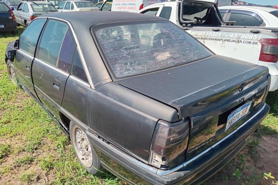 Leilão de Transito em Guarulhos São Paulo tem carros clássicos com Tempra Ouro Por R$ 2.109 Omega, Fusca, Monza e Logus Por R$ 1.816