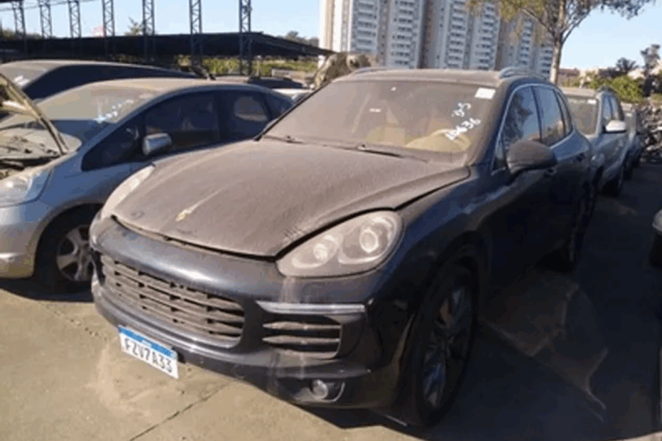Leilão do DER São Paulo tem SUV de Luxo como Porsche Cayenne, Audi Q7 e Range River Vogue por R$ 33.500