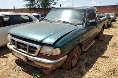 Leilão do Tribunal de Justiça tem Ford F1000 a partir de R$ 400, Carros e motos a partir de 100 Reais