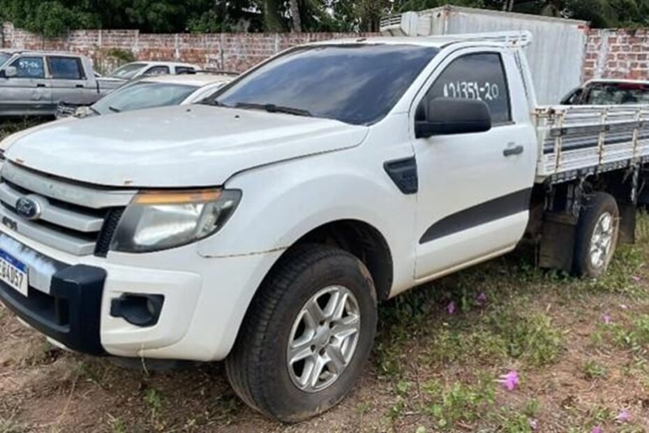 Leilão do Tribunal de Justiça tem caminhonetes carros e motos a partir de 250 Reais