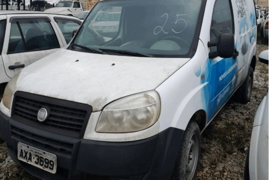 Mega Leilão da Sanepar tem Strada e Fiorino Furgão, Doblo e carro popular a partir de R$ 4.350