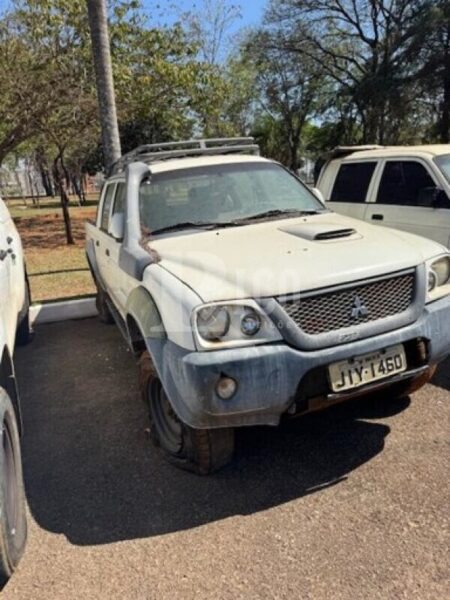 MMCL200-OUTDOOR-Leilão da Eletrobras tem caminhonete, caminhão e van