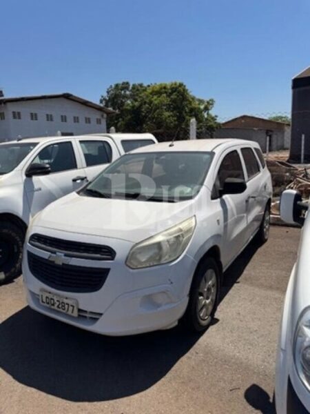 CHEVROLETSPIN-1.8L-MT-Leilão da Eletrobras tem caminhonete, caminhão e van