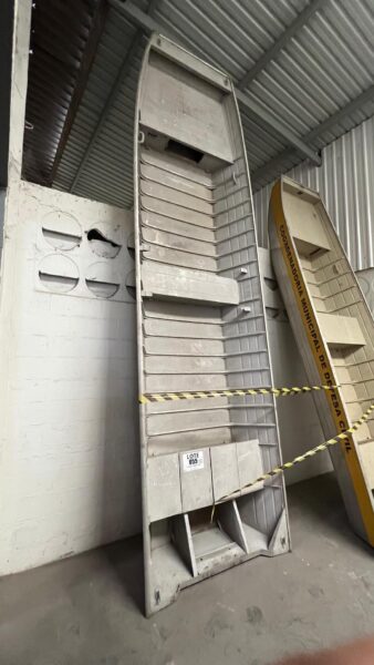 BARCOS DE ALUMÍNIO, Leilão do Corpo de Bombeiros oferece barcos, motores de popa e equipamentos