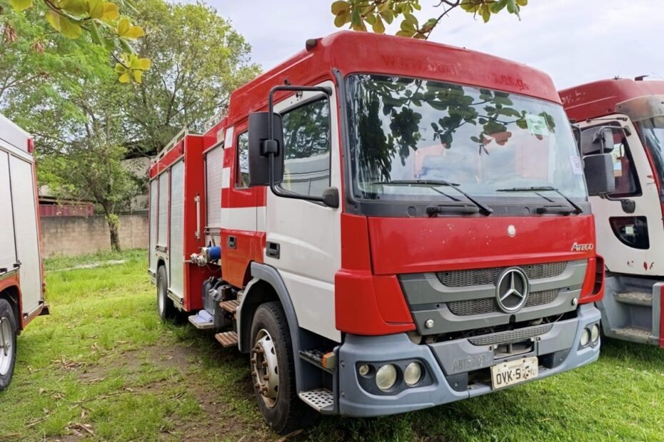 Bombeiros realizam leilão com quadriciclos, vans e até mesa de totó; lances a partir de R$ 100