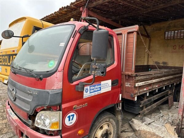 CAMINHÃO FOTON AUMARK 1016,COR VERMELHA Leilão de veiculos  Prefeitura