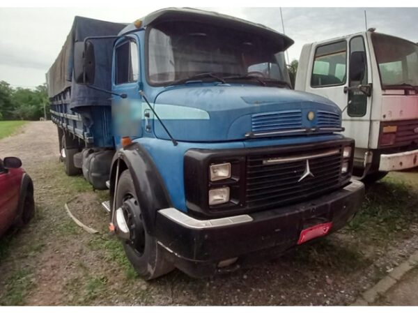 CAMINHÃO MERCEDES BENZ Leilão da Justiça estadual do Rio Grande do Sul