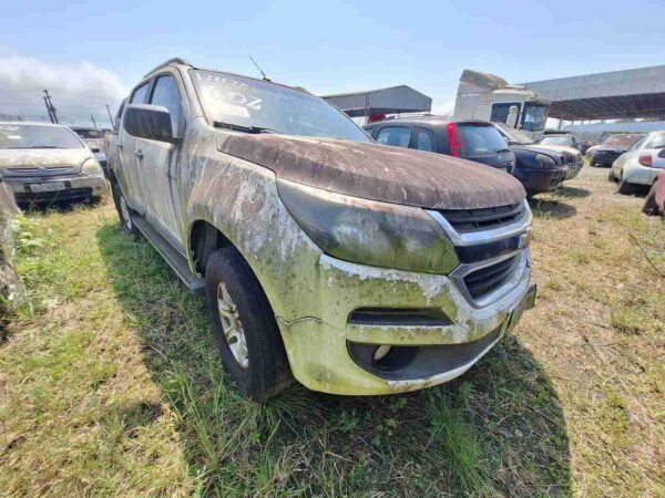 CAMINHONETE CHEVROLET S10 Litoral de SP realiza megaleilão com mais de 1,2 mil veículos apreendidos