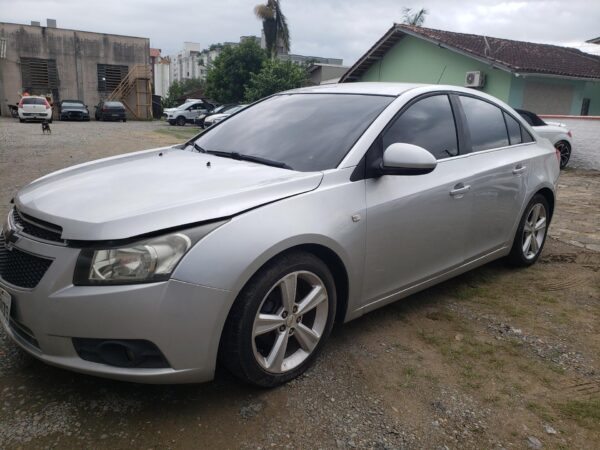 CHEVROLET CRUZE Leilão da Polícia Federal tem SUVs de luxo