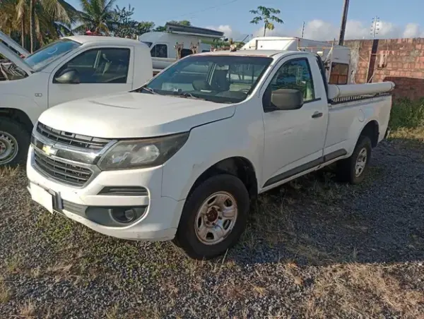 CHEVROLET S10 LS Leilão de caminhão e caminonets 4x4