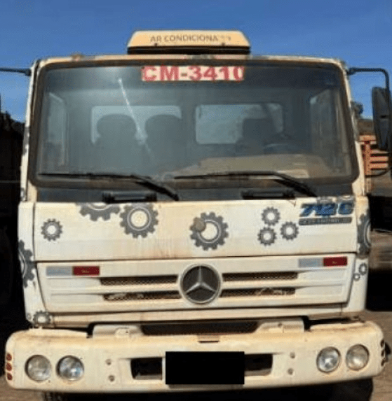 Caminhão Comboio Mercedes Benz Leilão da Vale oferece caminhões