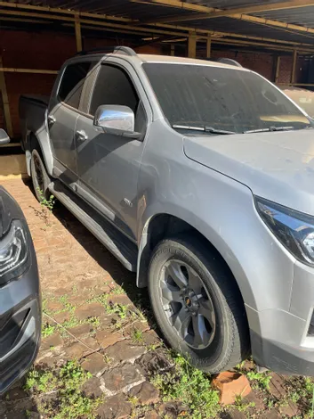 Caminhonete CHEVROLET S10 lt Leilão do Ministério da Justiça tem Hilux 4x4 por R$ 31 mil e BMW