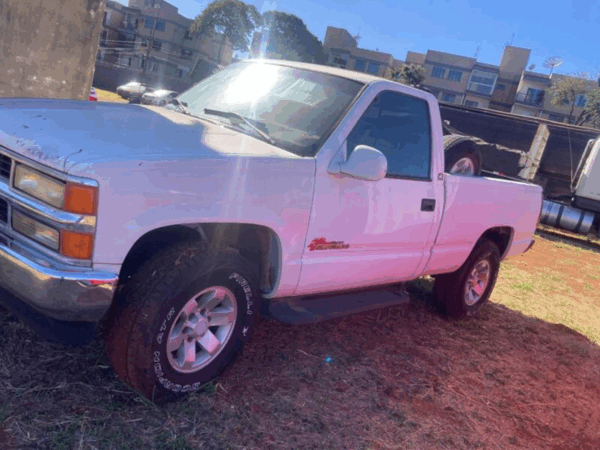 Caminhonete CHEVROLET SILVERADO CONQUEST
